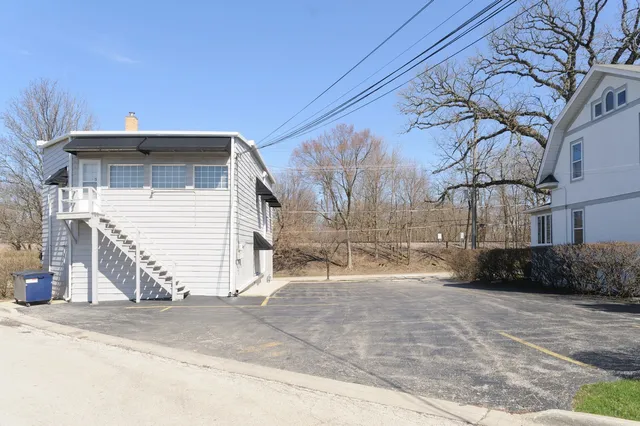 $1,599,000 | 2542-2558 Green Bay Road, Highland Park, IL 60035