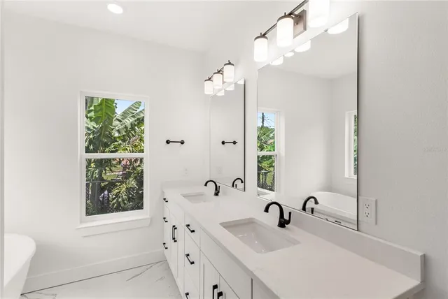 $650,000 | 634 Burch Avenue, Winter Garden, FL 34787