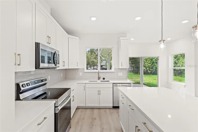 $650,000 | 634 Burch Avenue, Winter Garden, FL 34787