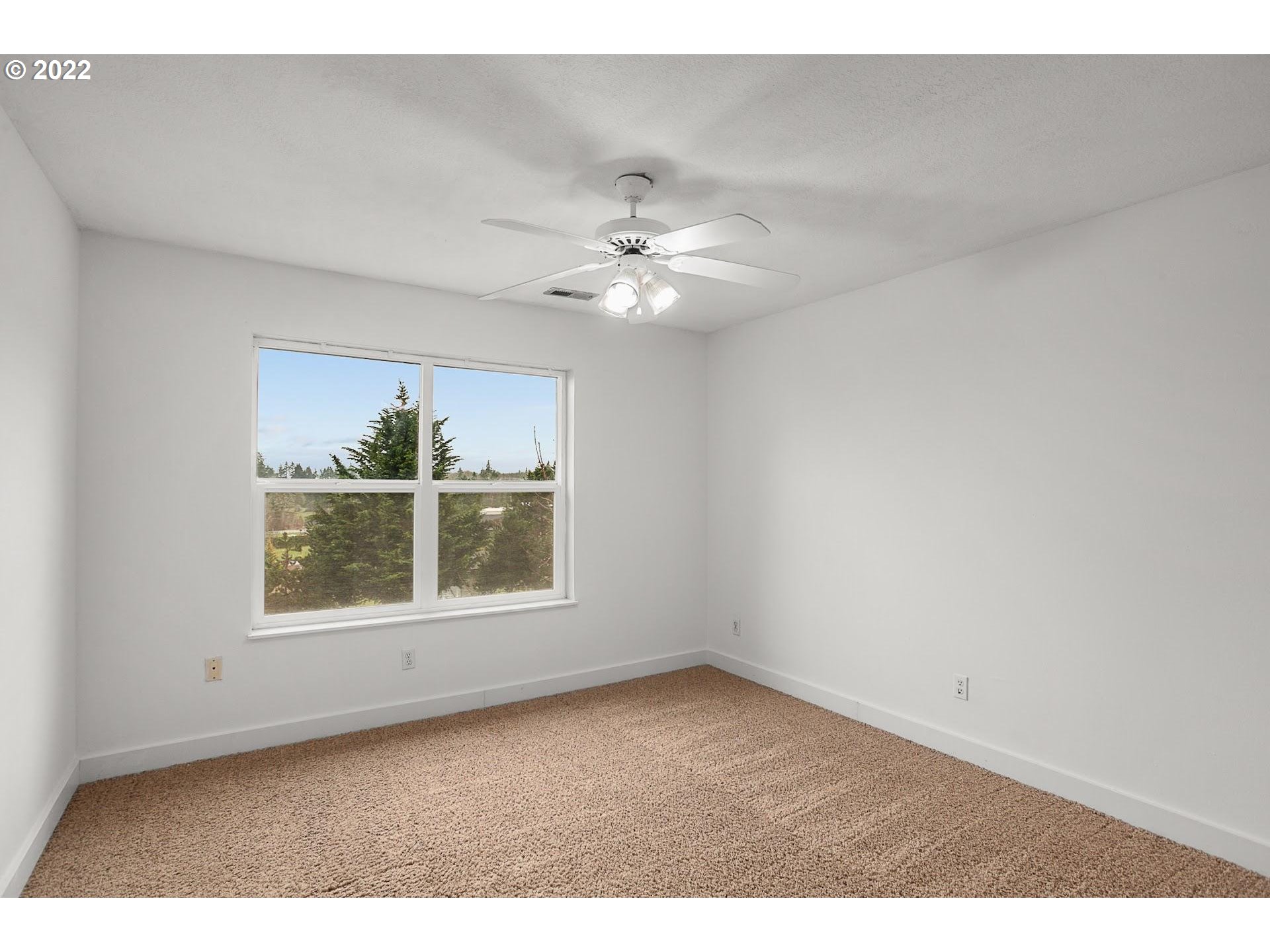 34058 East Kappler Road St. Helens, OR 97051 - Photo 16 of 32 Bedroom