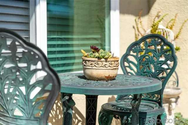 a view of house and outdoor space