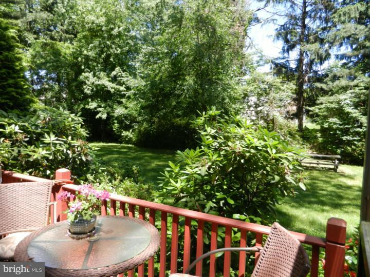 145 Radburn Road Huntingdon Valley, PA 19006 - Photo 2 of 25