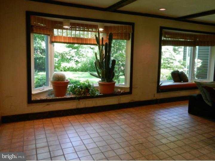 145 Radburn Road Huntingdon Valley, PA 19006 - Photo 18 of 25