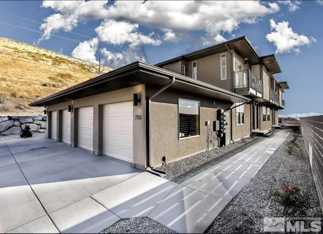 $1,995 | 750 Bluffs Court, Unit 103, Reno, NV 89523
