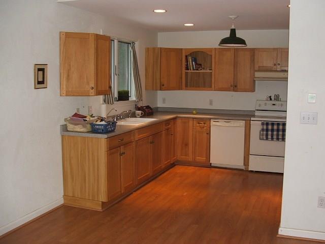 272 Log Cabin Road Arundel, ME 04046 - Photo 10 of 33 Photo