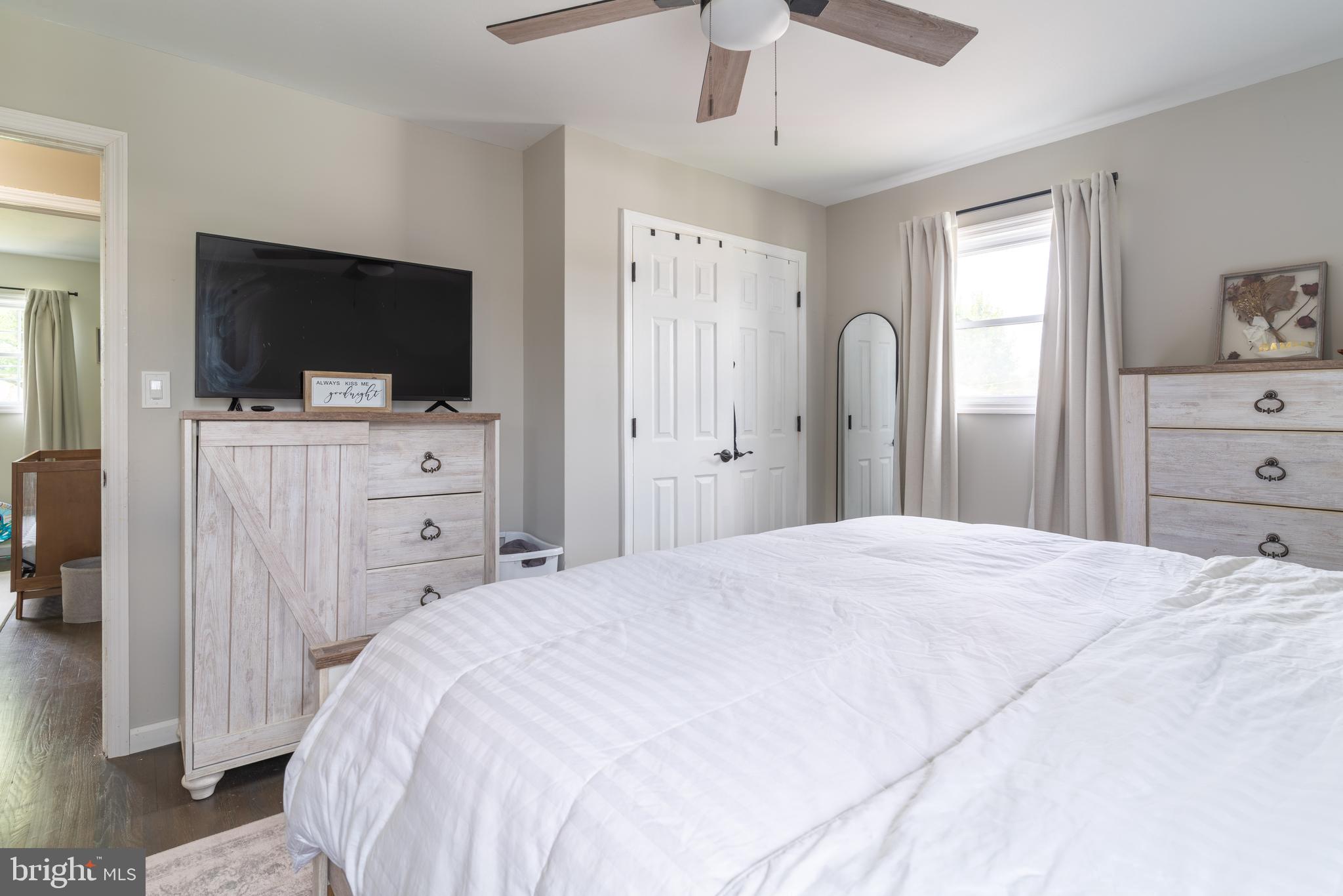 30 Rock Royal Road Hamilton, NJ 08620 - Photo 47 of 54 a bedroom with a bed and a flat screen tv