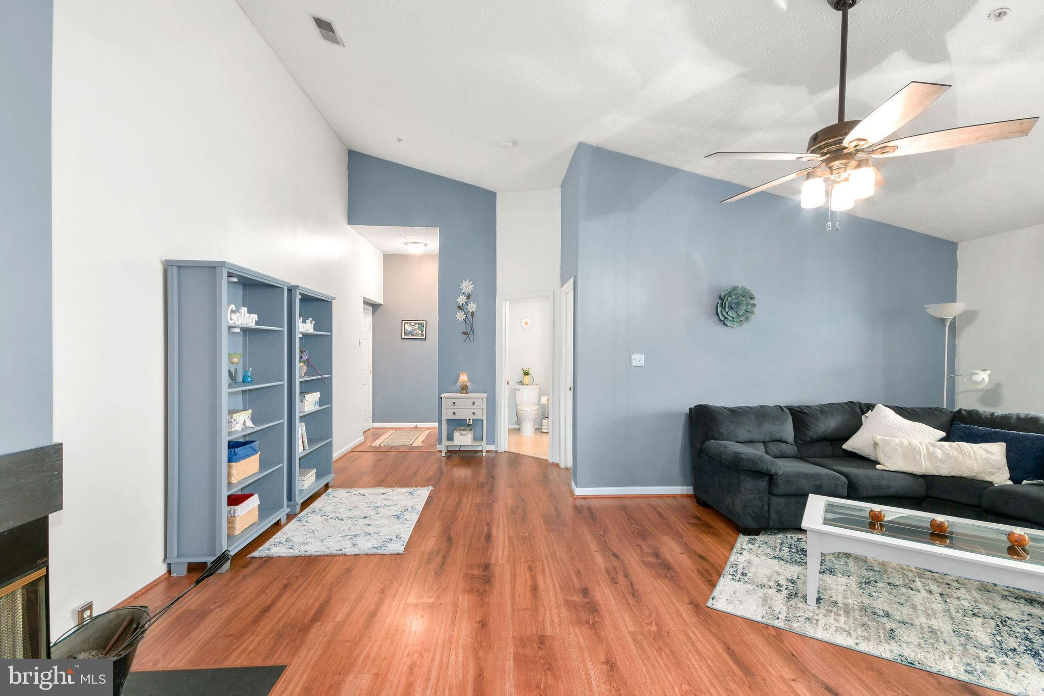 6391 Rutherford Court, Unit L Frederick, MD 21703 - Photo 5 of 34 Modern color palette