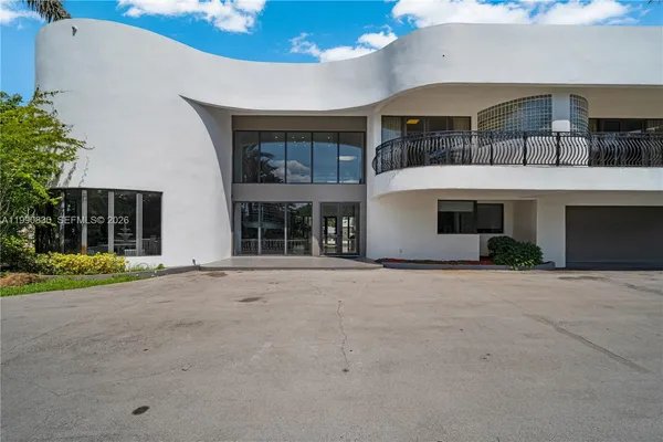 $6,000,000 | 14401 Southwest 63rd Street, Southwest Ranches, FL 33330