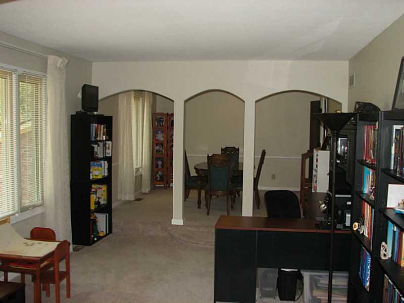 5559 Travis Road Greenwood, IN 46143 - Photo 10 of 21 Gallery Image 10