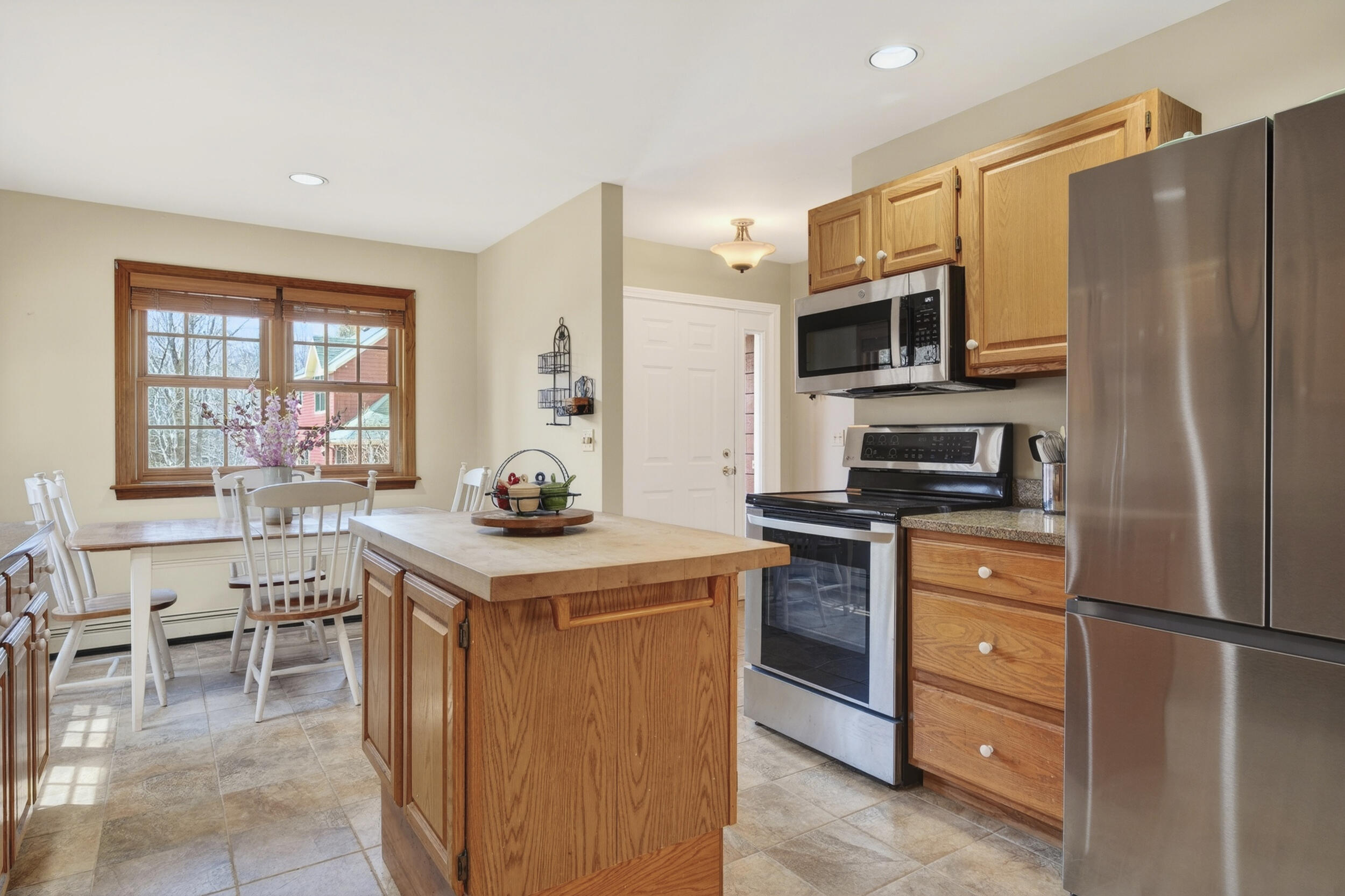 6 Excalibur Court, Unit 37 Naples, ME 04055 - Photo 21 of 65 Kitchen view 4