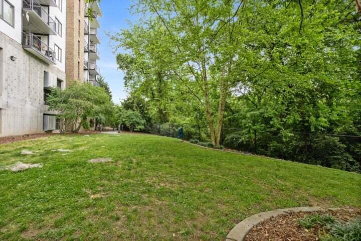 200 Manufacturers Road, Unit 216 Chattanooga, TN 37405 - Photo 42 of 62 Fenced in and private