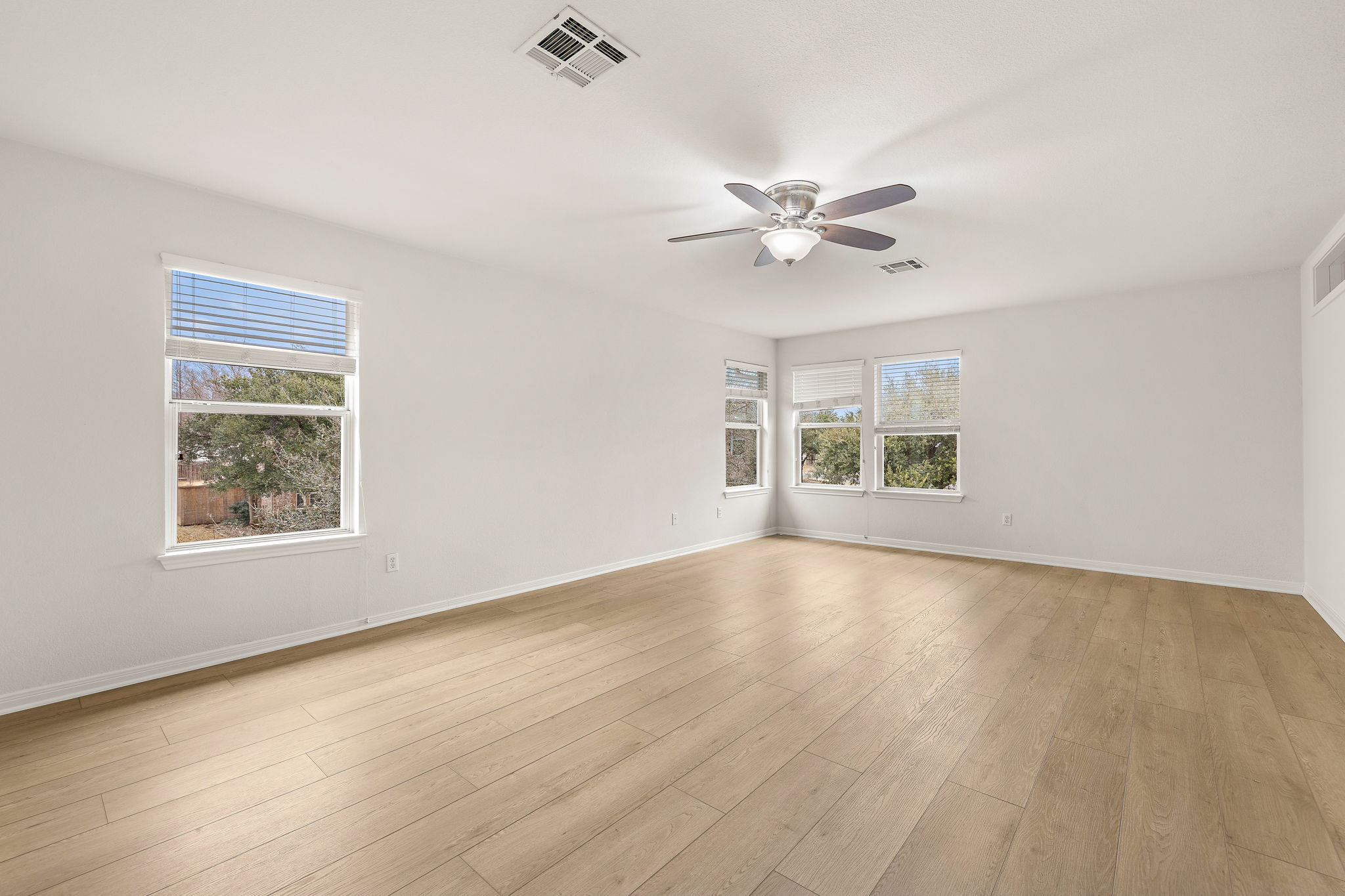 903 Fork Ridge Path Round Rock, TX 78665 - Photo 18 of 27 Oversized flex space on the second floor. Use your imagination!