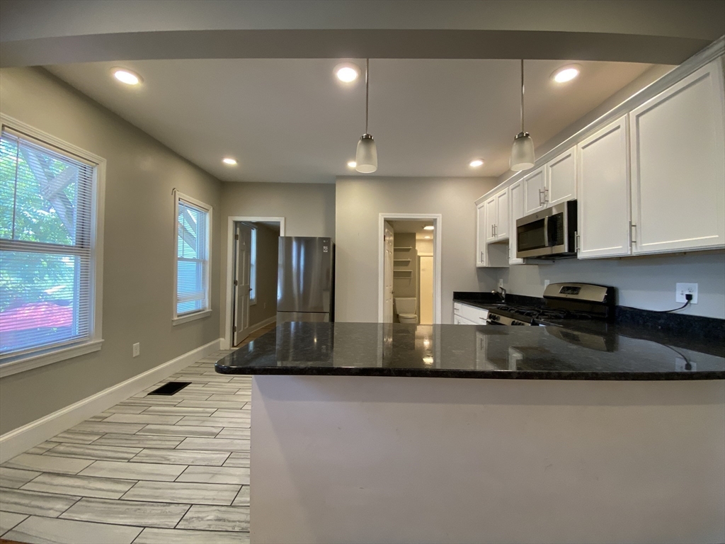 10 Howell Court, Unit 1 Chelsea, MA 02150 - Photo 7 of 31