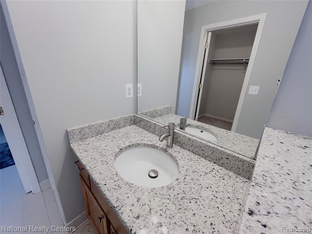 2056 Somerville Road Rochester Hills, MI 48307 - Photo 60 of 84