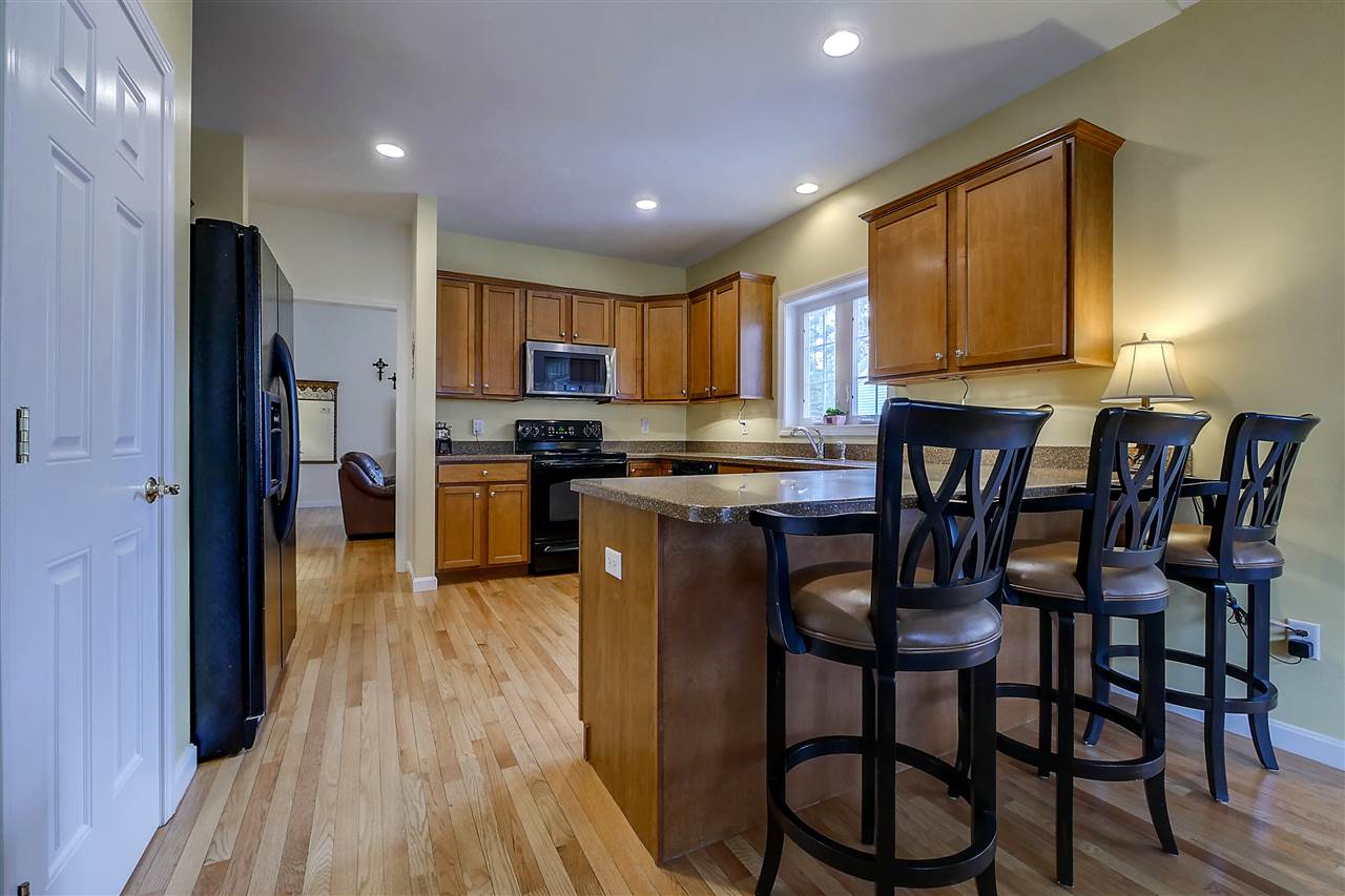 4 Hobbs Way Amherst, NH 03031 - Photo 8 of 40 Gallery Image 8