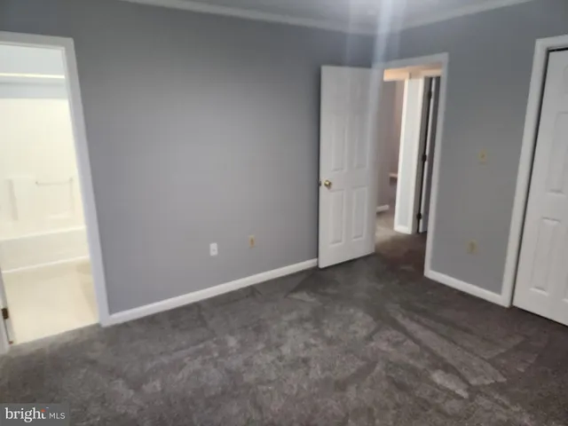 $1,800 | 121 Hampton Court, Winchester, VA 22601