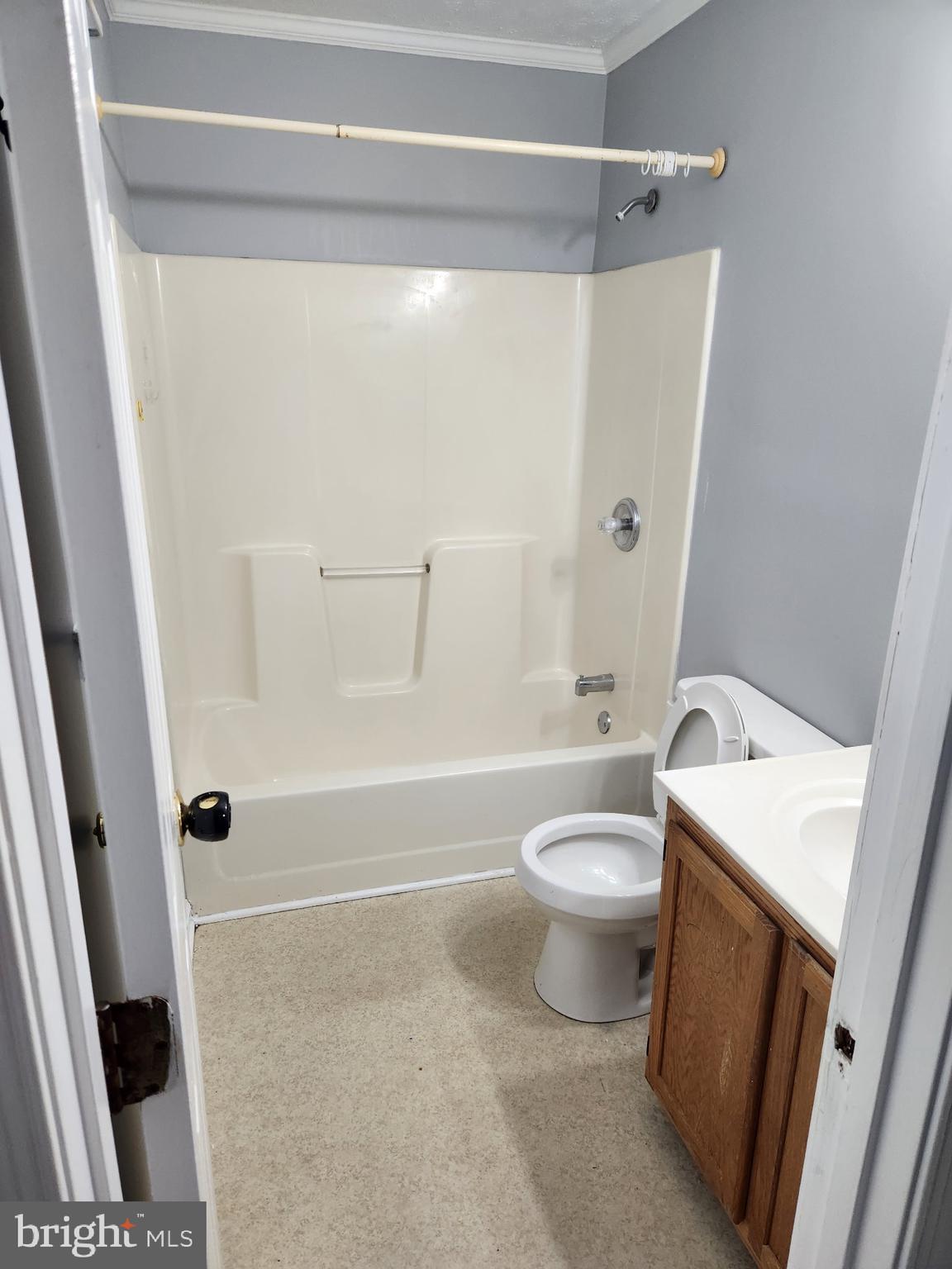 121 Hampton Court Winchester, VA 22601 - Photo 15 of 18