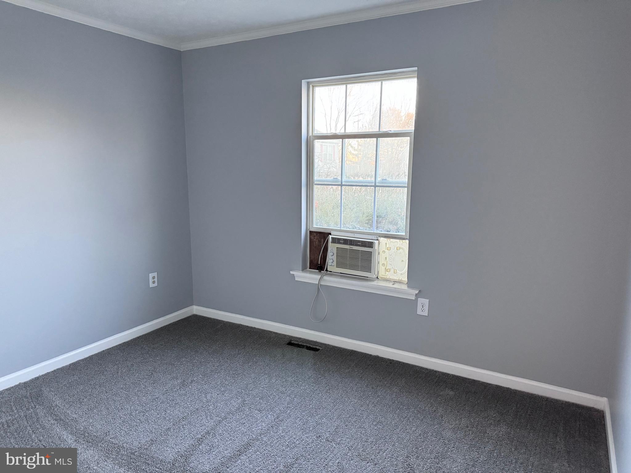 121 Hampton Court Winchester, VA 22601 - Photo 4 of 18