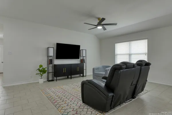 $1,925 | 8732 Ironwood Hill, San Antonio, TX 78254