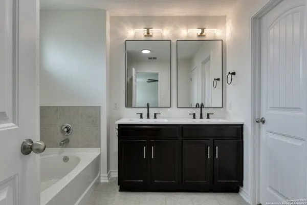 $1,925 | 8732 Ironwood Hill, San Antonio, TX 78254