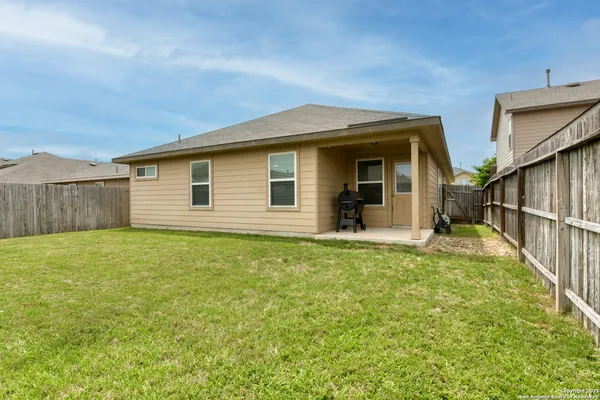 $1,925 | 8732 Ironwood Hill, San Antonio, TX 78254
