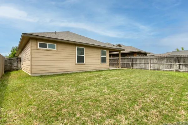 $1,925 | 8732 Ironwood Hill, San Antonio, TX 78254
