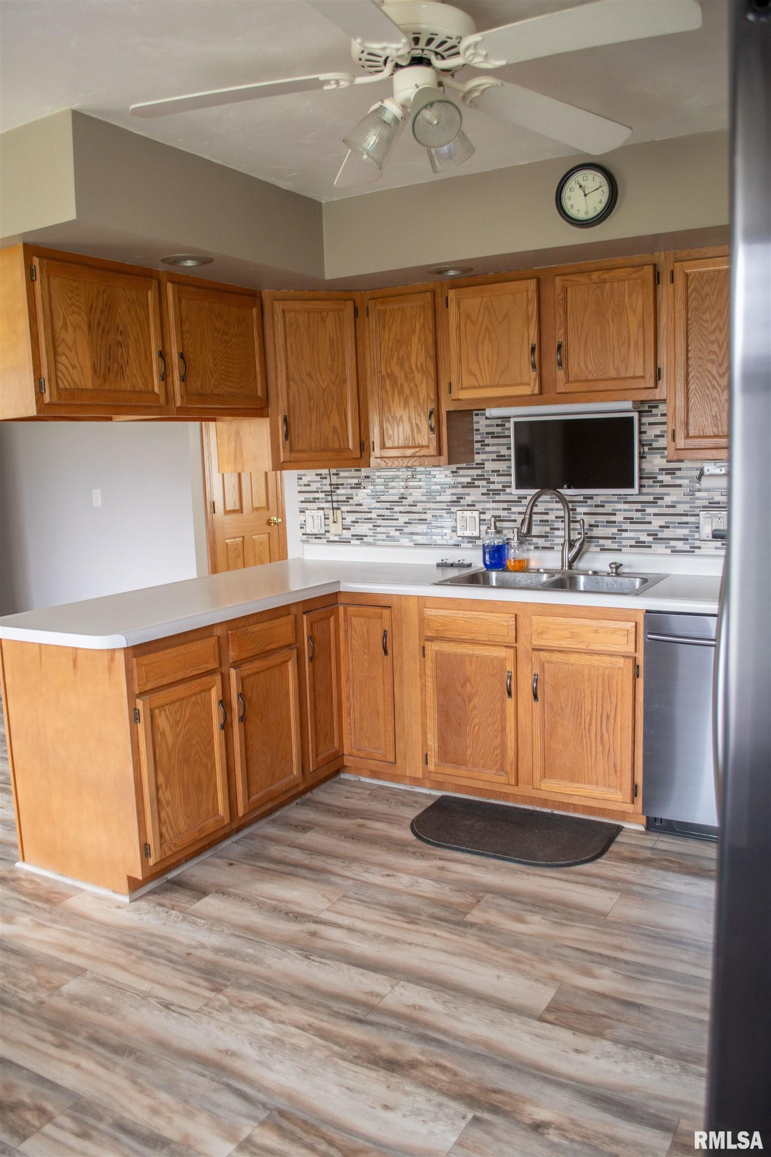 5678 David Road Erie, IL 61250 - Photo 15 of 39