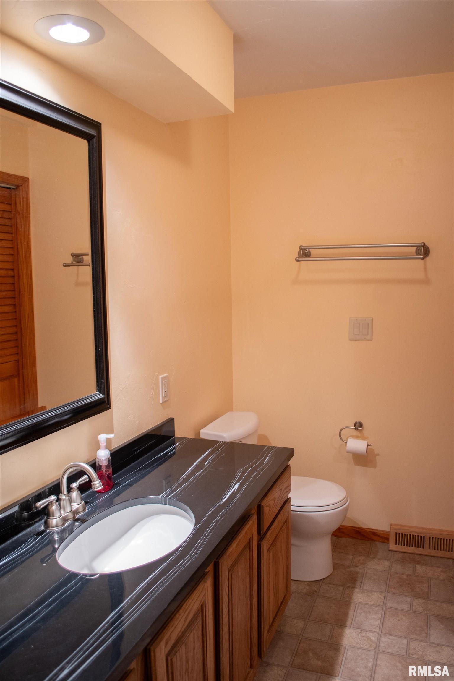 5678 David Road Erie, IL 61250 - Photo 23 of 39