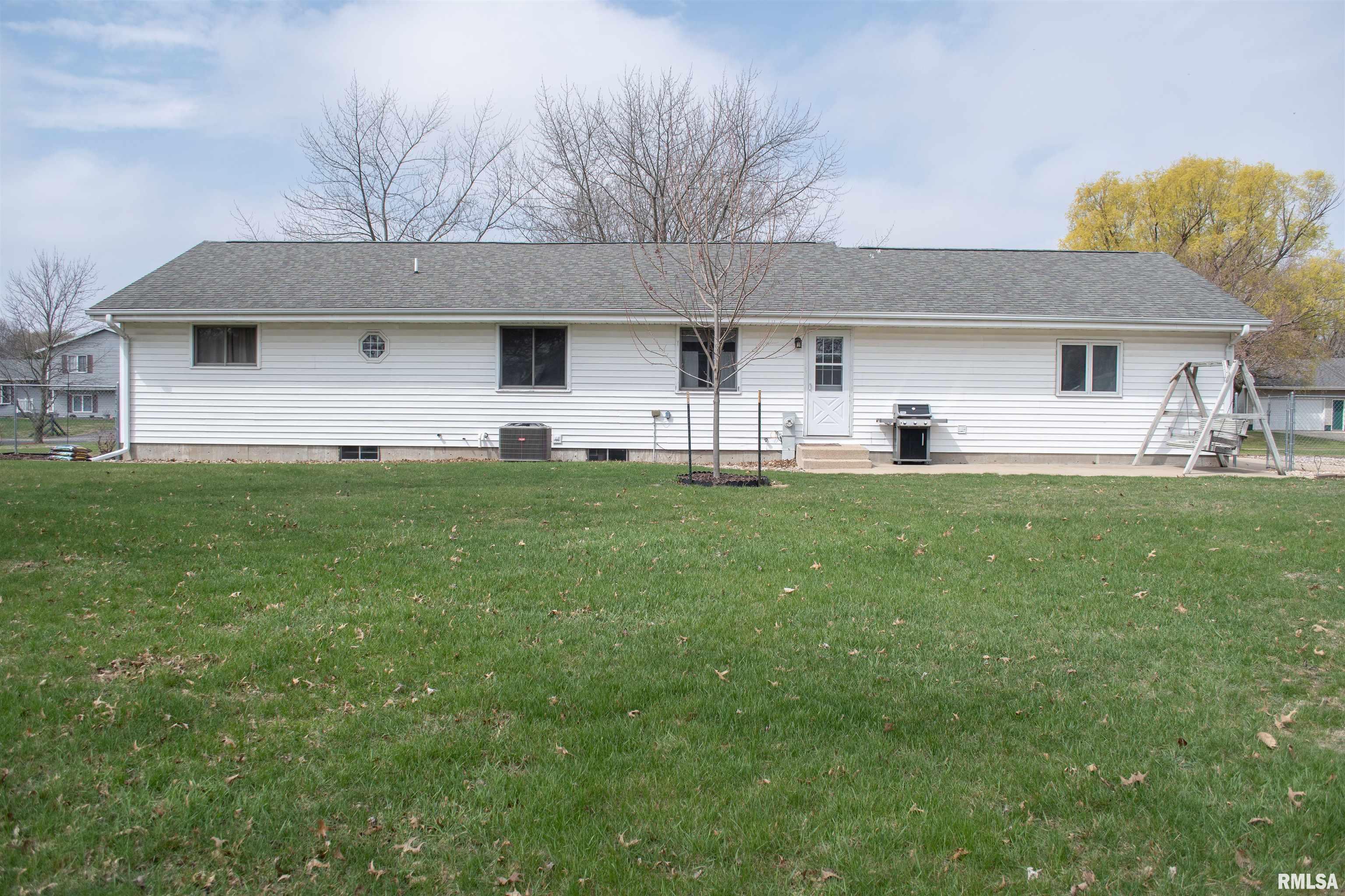 5678 David Road Erie, IL 61250 - Photo 5 of 39