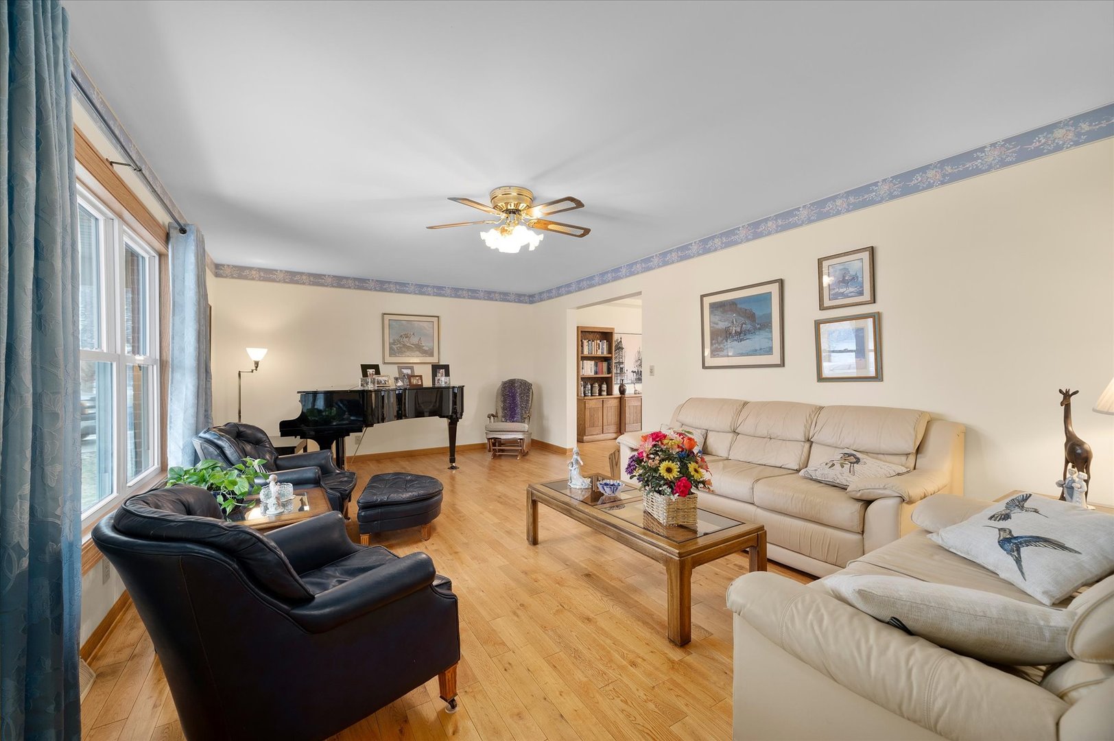 934 Karen Road Sandwich, IL 60548 - Photo 3 of 26 Gallery Image 3