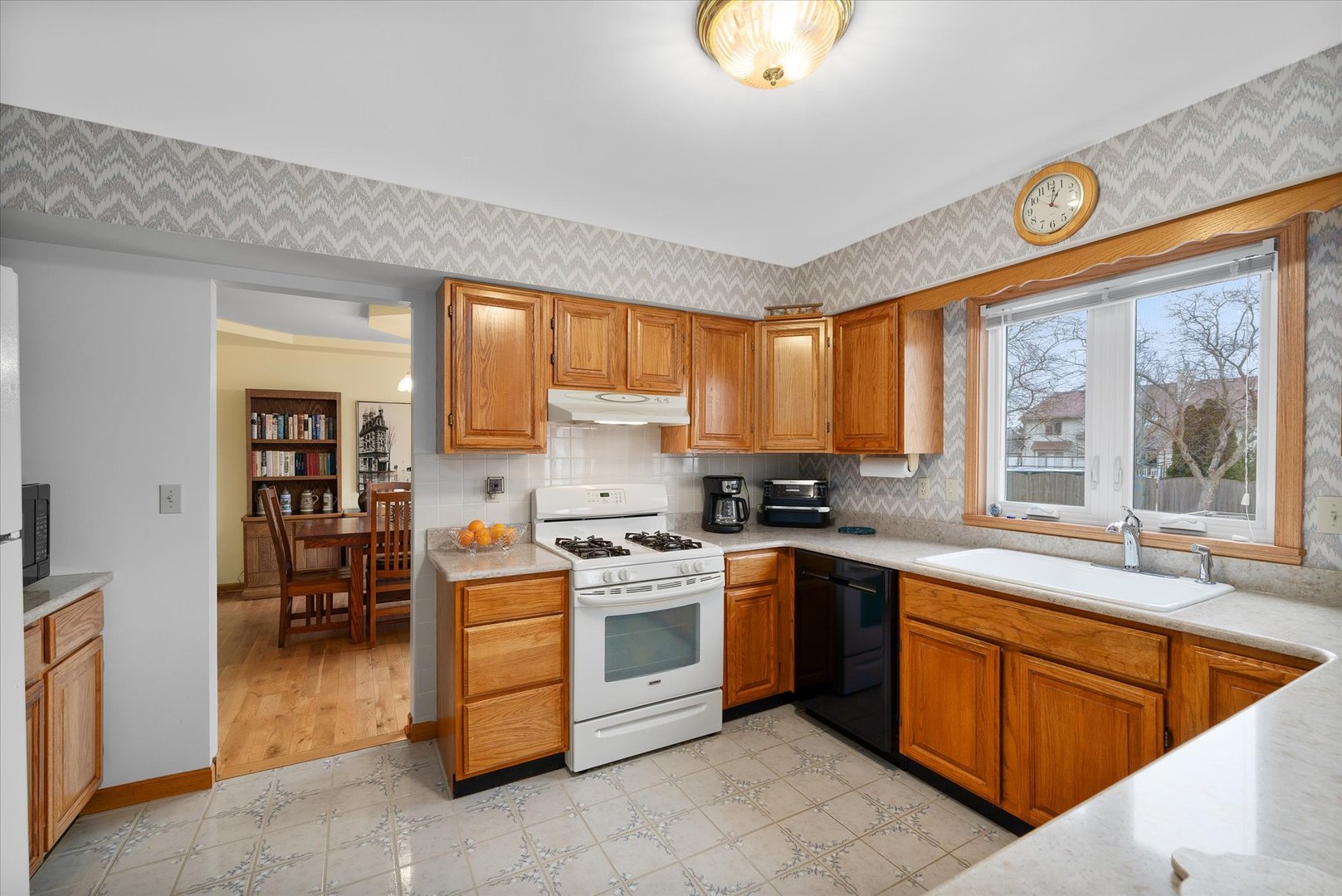 934 Karen Road Sandwich, IL 60548 - Photo 7 of 26 Gallery Image 7