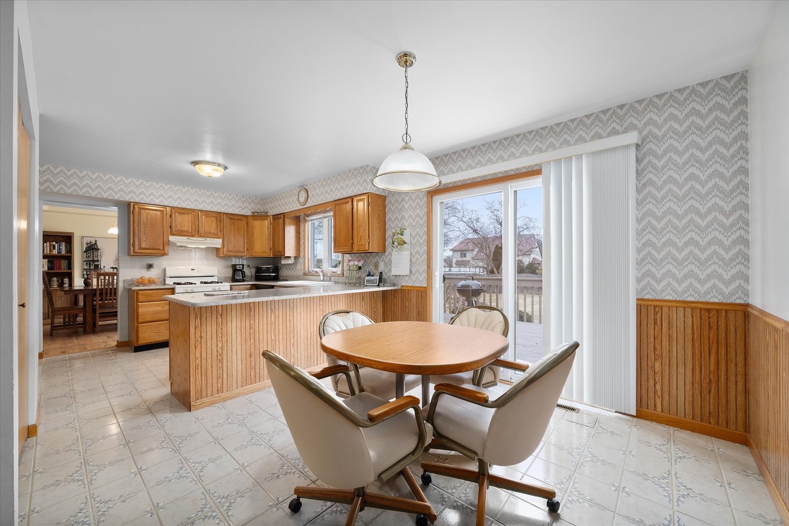 934 Karen Road Sandwich, IL 60548 - Photo 9 of 26 Gallery Image 9