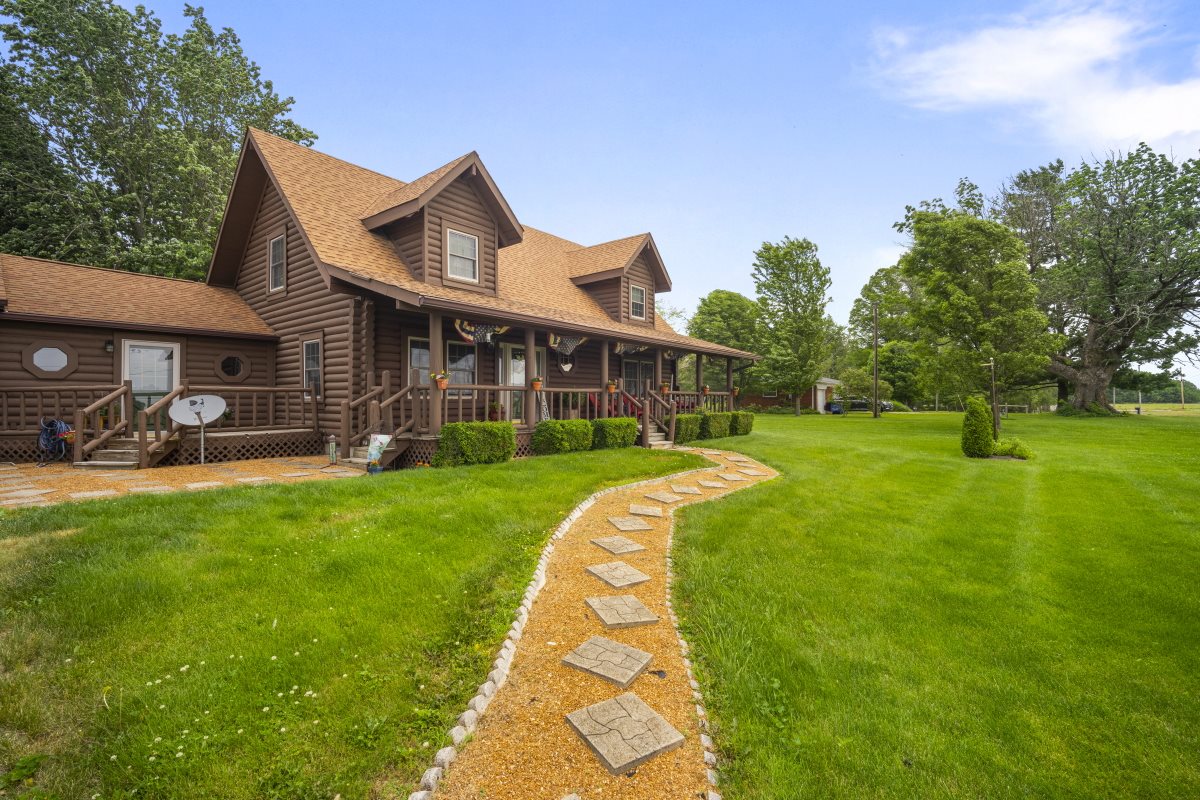 6584 West County Line Road Knightstown, IN 46148 - Photo 1 of 35 Gallery Image 1