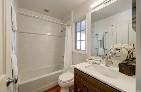 $3,450,000 | 16 St Lucia Place, Tiburon, CA 94920