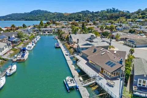 $3,450,000 | 16 St Lucia Place, Tiburon, CA 94920