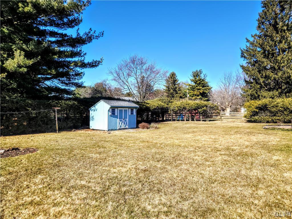593 Cherry Road Northampton, PA 18067 - Photo 6 of 35 Gallery Image 6