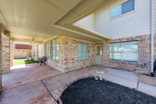 a view of a house with outdoor space