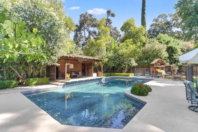 $1,185,000 | 760 Cortlandt Drive, Sacramento, CA 95864