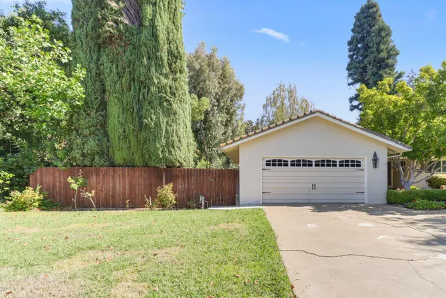 $1,185,000 | 760 Cortlandt Drive, Sacramento, CA 95864