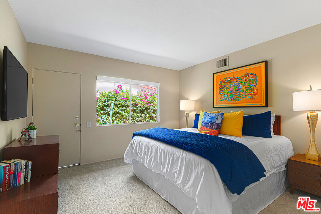 500 West Arenas Road, Unit 8 Palm Springs, CA 92262 - Photo 28 of 36