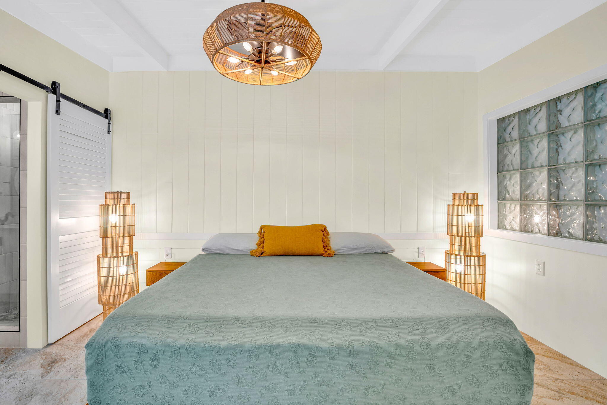 41 Sadowski Causeway Key Colony Beach, FL 33051 - Photo 6 of 40 a bedroom with a bed and a chandelier