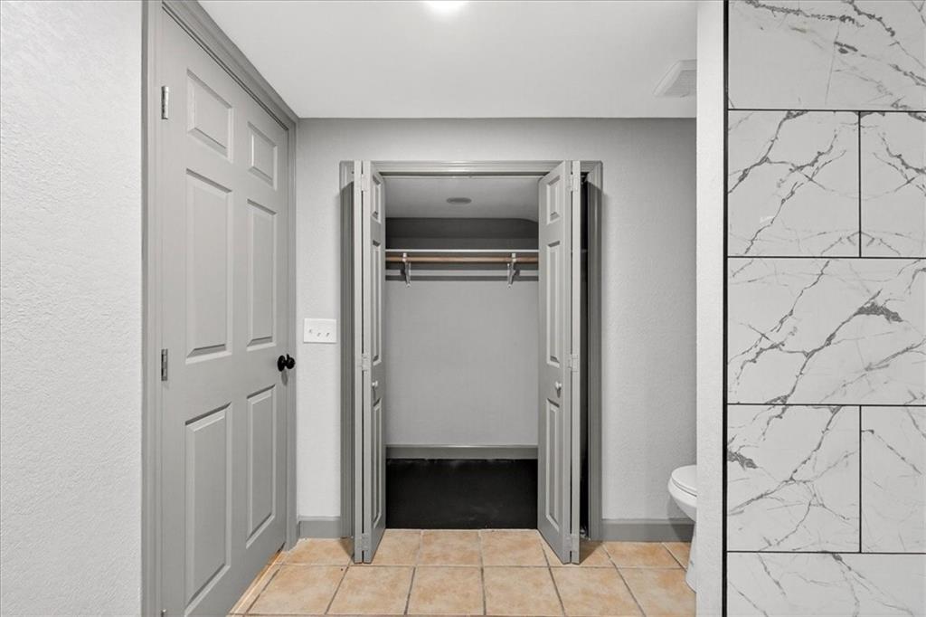 403 Northeast Howard Street Lee's Summit, MO 64063 - Photo 25 of 30