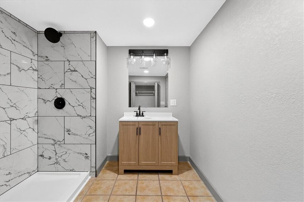 403 Northeast Howard Street Lee's Summit, MO 64063 - Photo 26 of 30