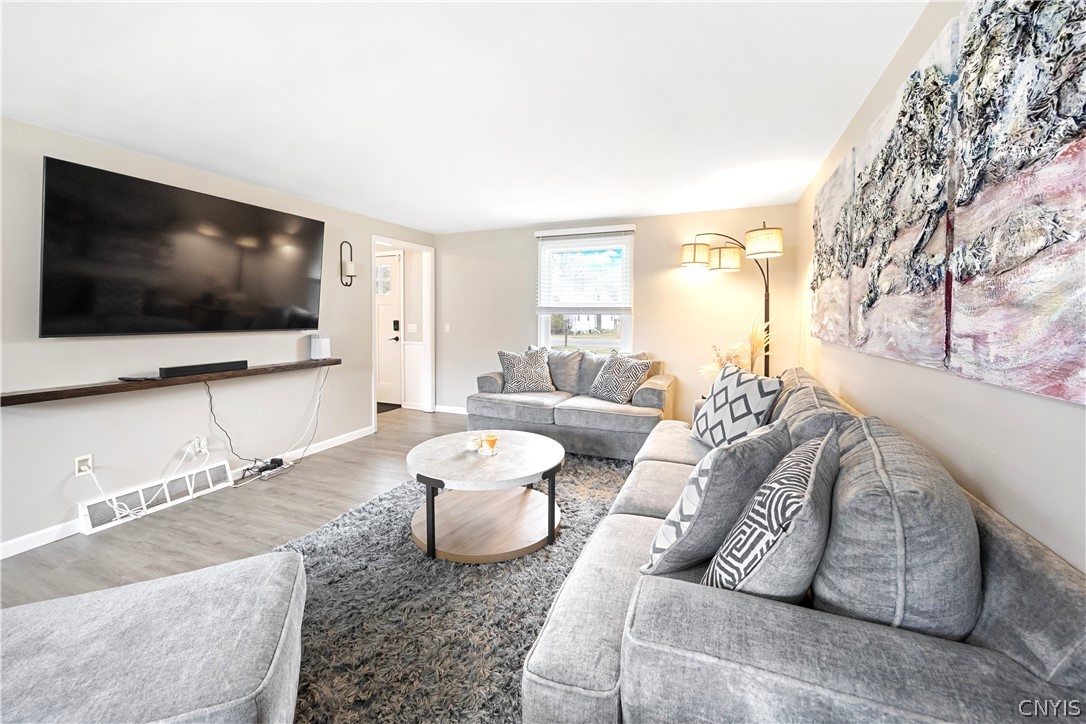 69 Lyndon Road De Witt, NY 13066 - Photo 3 of 30