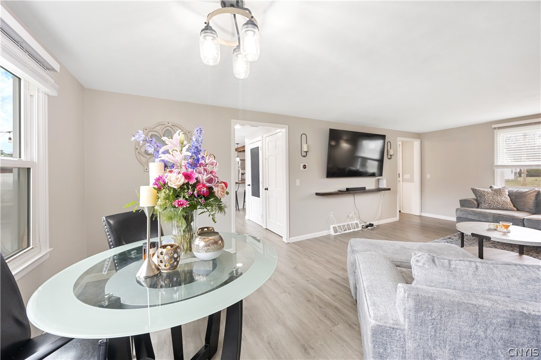 69 Lyndon Road De Witt, NY 13066 - Photo 5 of 30