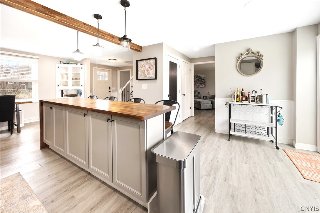 69 Lyndon Road De Witt, NY 13066 - Photo 7 of 30