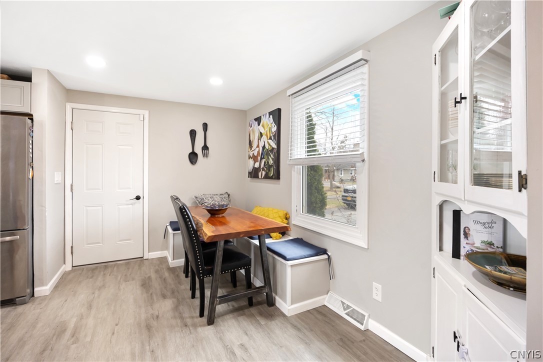 69 Lyndon Road De Witt, NY 13066 - Photo 9 of 30