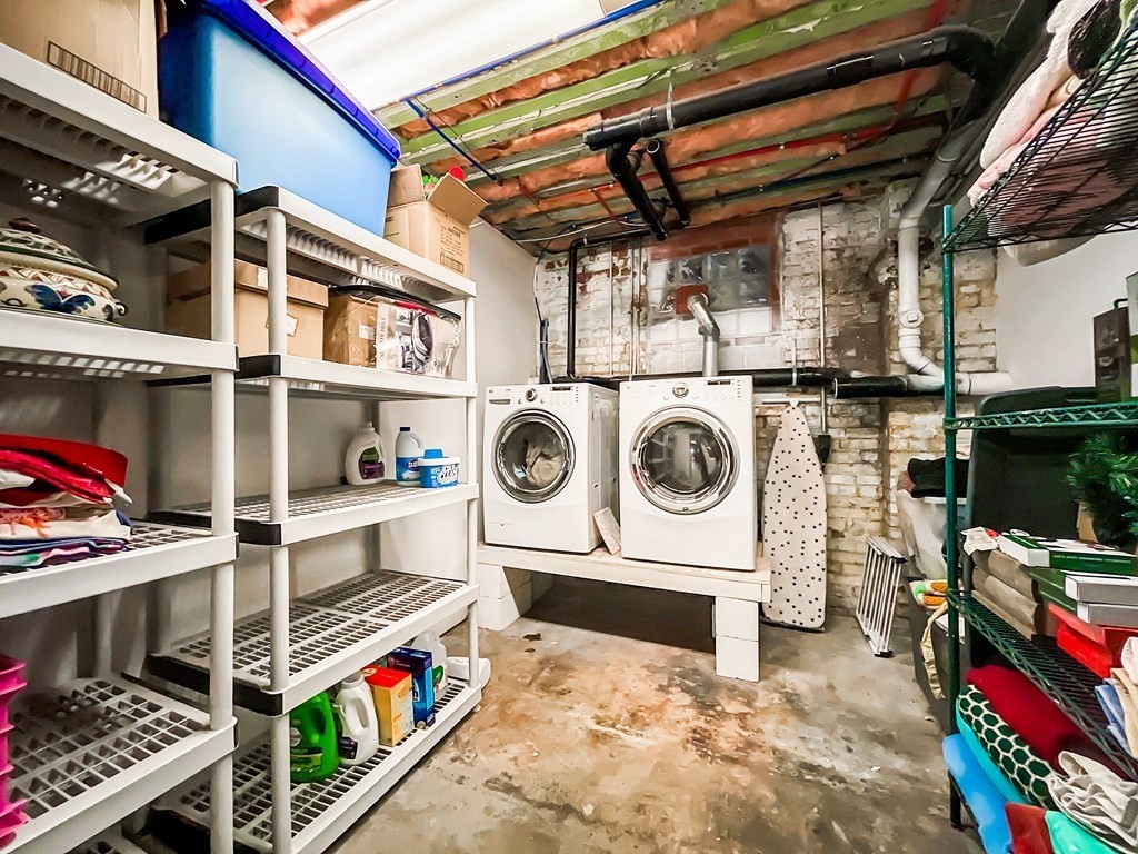 164 A Depot Road Hatfield, MA 01066 - Photo 25 of 40 a utility room with dryer and washer
