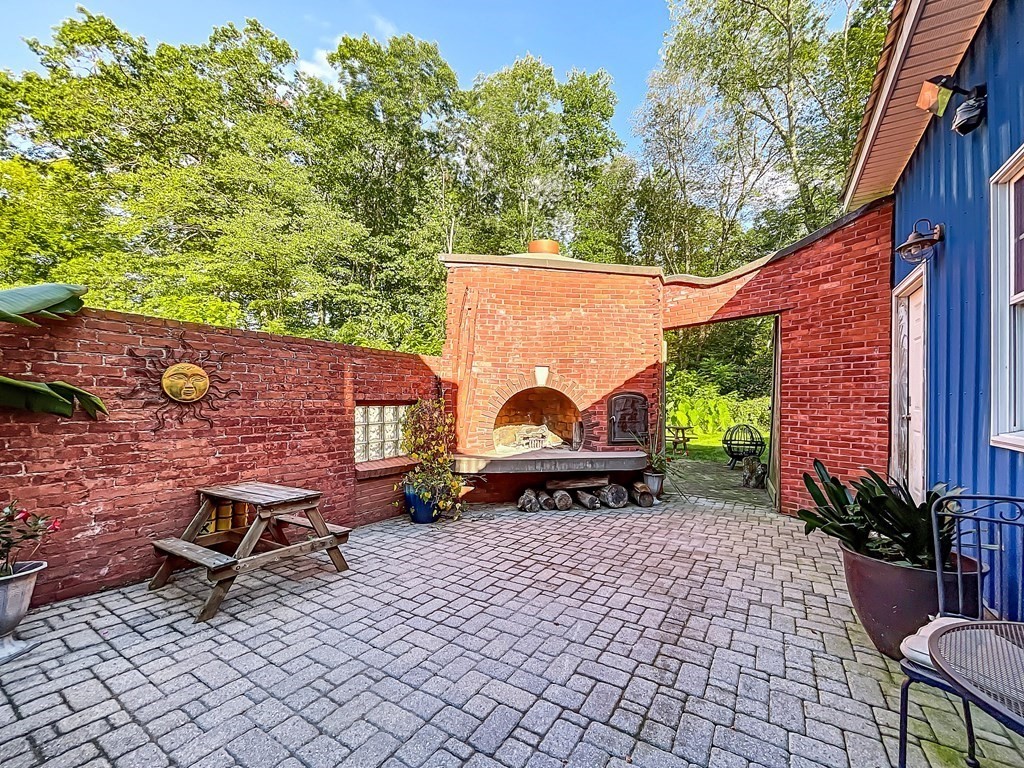 164 A Depot Road Hatfield, MA 01066 - Photo 29 of 40 an outdoor space with furniture