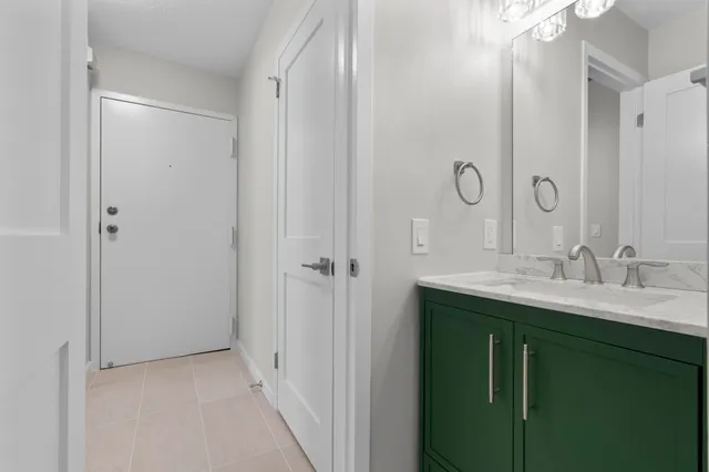 $529,000 | 25 2nd Street, Unit B4, Stamford, CT 06905